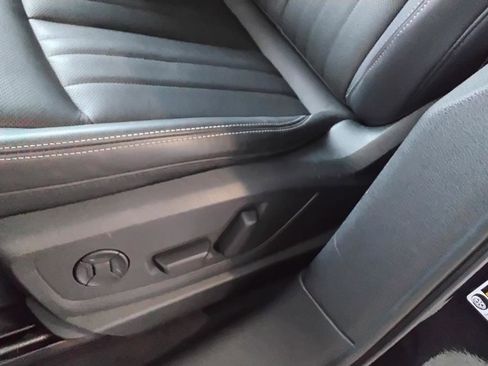 Certified 2024 Audi Q8 e-tron Premium Plus w/ Premium Plus Package image 18