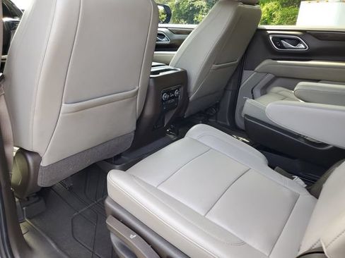 Certified 2021 Chevrolet Tahoe Z71 w/ Z71 Signature Package AWD/4WD image 15