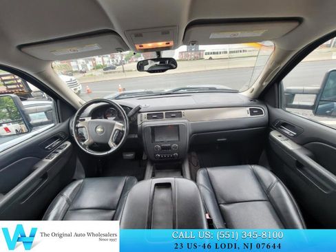 Used 2014 Chevrolet Silverado 2500 LTZ w/ LTZ Plus Package image 10