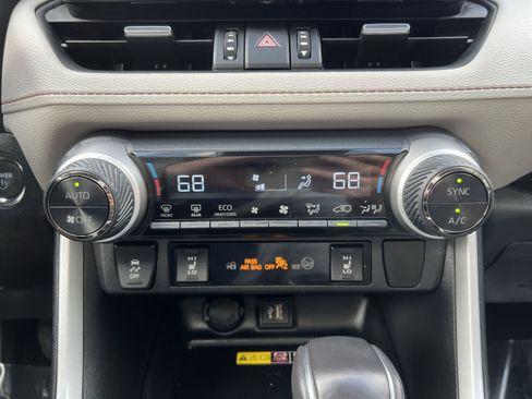 Used 2024 Toyota RAV4 XLE Premium w/ Weather Package AWD/4WD image 20