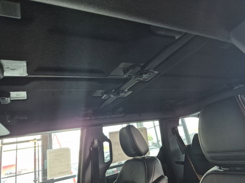 New 2025 Ford Bronco Outer Banks w/ Sasquatch Package image 19