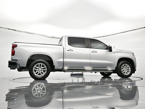 Used 2021 Chevrolet Silverado 1500 LT image 41
