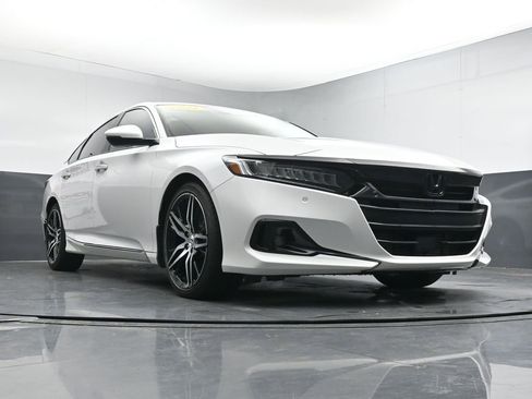 Used 2021 Honda Accord Touring image 36