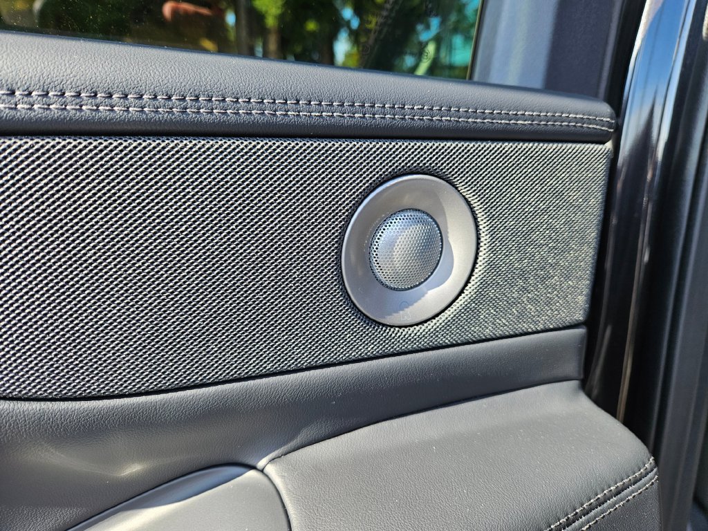 New 2027 Lincoln Navigator Reserve AWD/4WD image 16