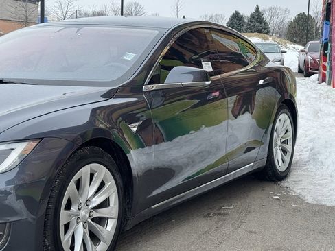 Used 2017 Tesla Model S 100D image 10
