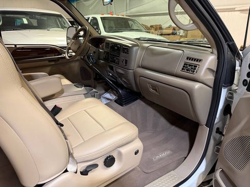 Used 2002 Ford F250 Lariat AWD/4WD image 12