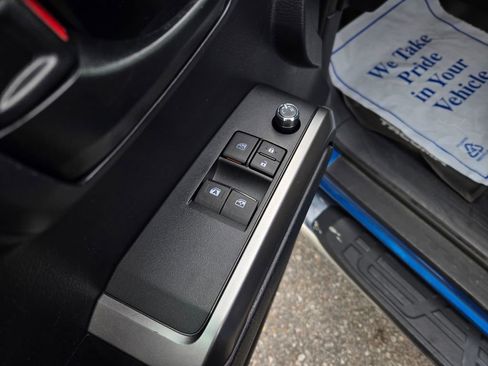 Used 2017 Toyota Tacoma SR5 w/ Tow Package image 13