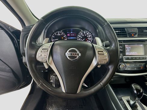 Used 2018 Nissan Altima 2.5 SR FWD image 13