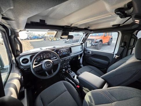 New 2026 Jeep Wrangler Unlimited Sport image 18