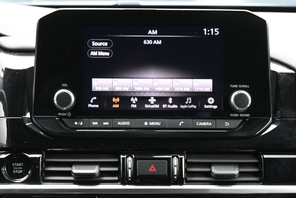 Used 2025 Nissan Pathfinder SV AWD/4WD image 21