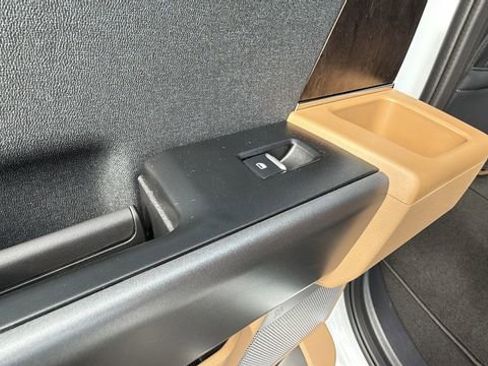 New 2026 Ford F250 Lariat image 15
