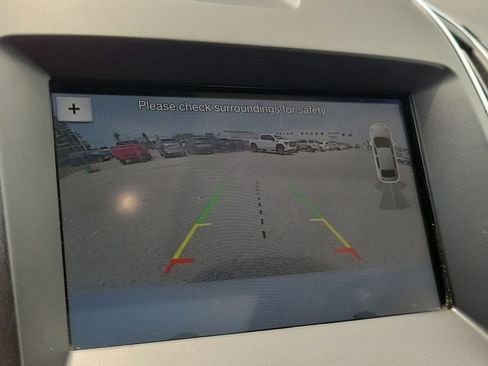 Used 2018 Ford Edge Titanium w/ Equipment Group 301A AWD/4WD image 28