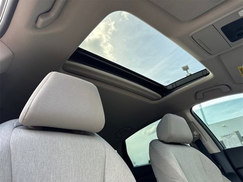 Used 2023 Honda Accord EX image 13