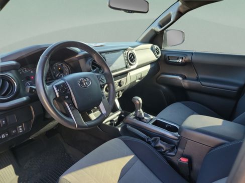 Used 2020 Toyota Tacoma TRD Sport RWD image 8
