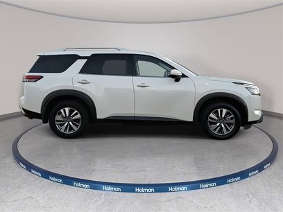 Used 2022 Nissan Pathfinder SL w/ SL Black Package