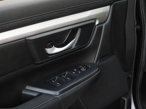 Used 2020 Honda CR-V LX image 48
