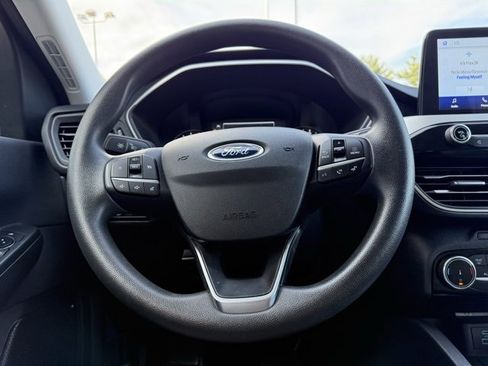 Used 2022 Ford Escape SE image 21