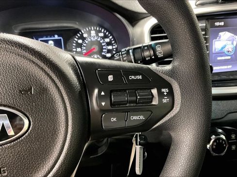 Used 2016 Kia Sorento L FWD image 25