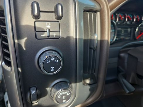 Used 2016 Chevrolet Silverado 2500 LTZ w/ Duramax Plus Package image 17