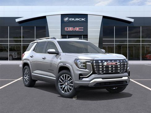 New 2026 GMC Terrain Denali w/ LPO, Black Badging Package image 7