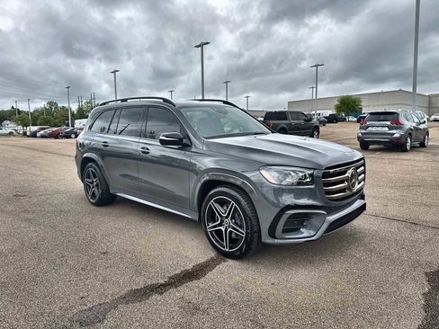 New 2026 Mercedes-Benz GLS 450 4MATIC image 11