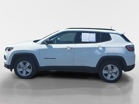 Used 2022 Jeep Compass Latitude w/ Convenience Group AWD/4WD image 7