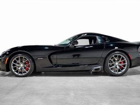 Used 2013 SRT Viper GTS w/ GTS Laguna Interior Pkg image 27