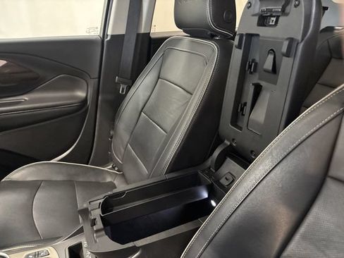 Used 2020 GMC Terrain Denali w/ Denali Premium Package AWD/4WD image 31