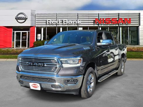 Used 2023 RAM 1500 Laramie AWD/4WD image 4