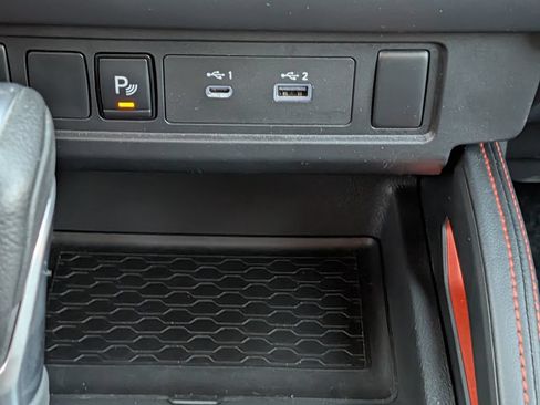 Used 2025 Nissan Frontier PRO-4X AWD/4WD image 18