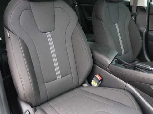 Certified 2026 Hyundai Elantra SE FWD image 16