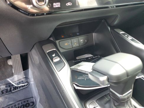 New 2026 Kia Sorento S image 14