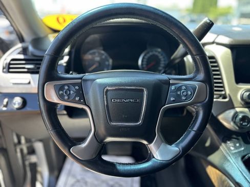 Used 2019 GMC Yukon XL Denali RWD image 15