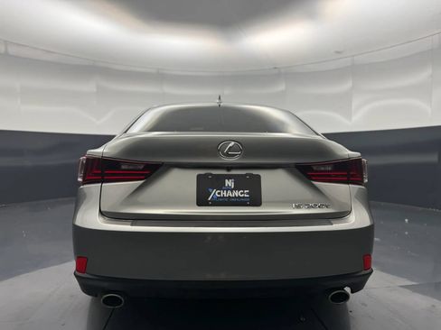 Used 2016 Lexus IS 200t RWD image 4