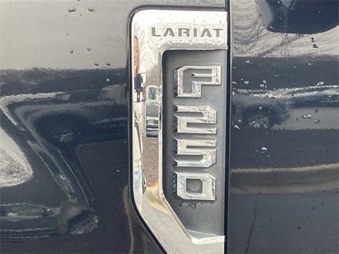 Certified 2017 Ford F250 Lariat w/ Lariat Ultimate Package image 47