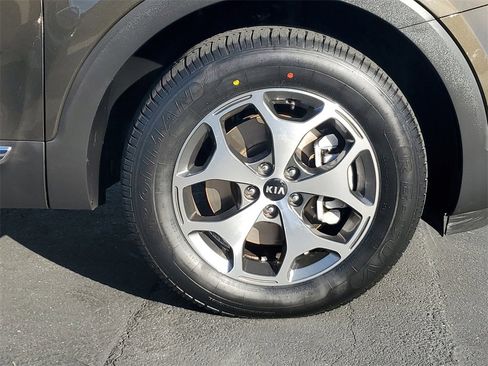 Used 2020 Kia Telluride EX w/ Towing Package image 6