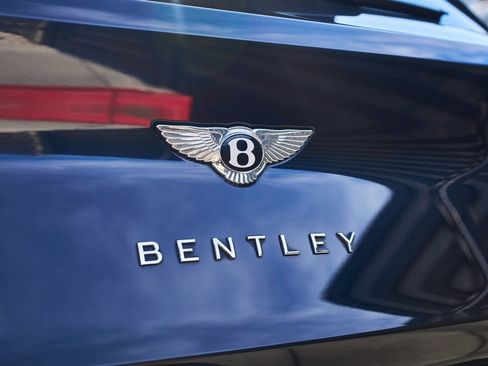 Used 2021 Bentley Bentayga image 10