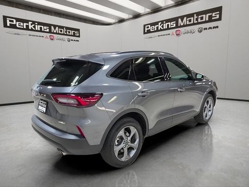 Used 2025 Ford Escape ST-Line Select AWD/4WD image 5