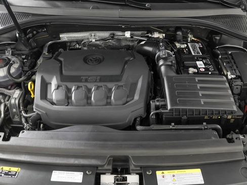 Used 2023 Volkswagen Tiguan SE AWD/4WD image 48