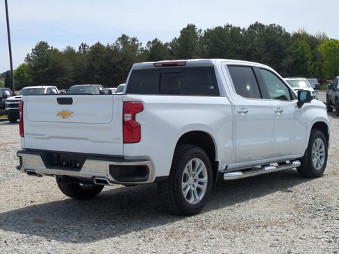New 2026 Chevrolet Silverado 1500 LTZ w/ LTZ Premium Package AWD/4WD image 9
