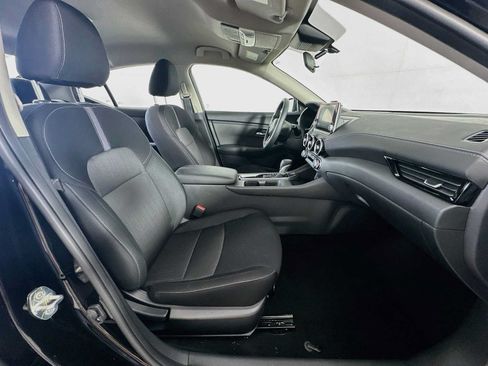 Used 2025 Nissan Sentra SV FWD image 24