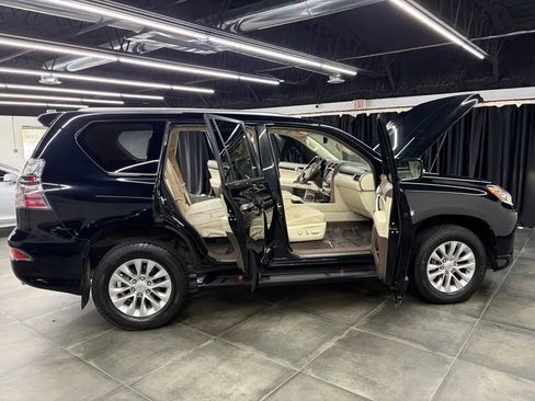 Used 2019 Lexus GX 460 Premium w/ Premium Package AWD/4WD image 48