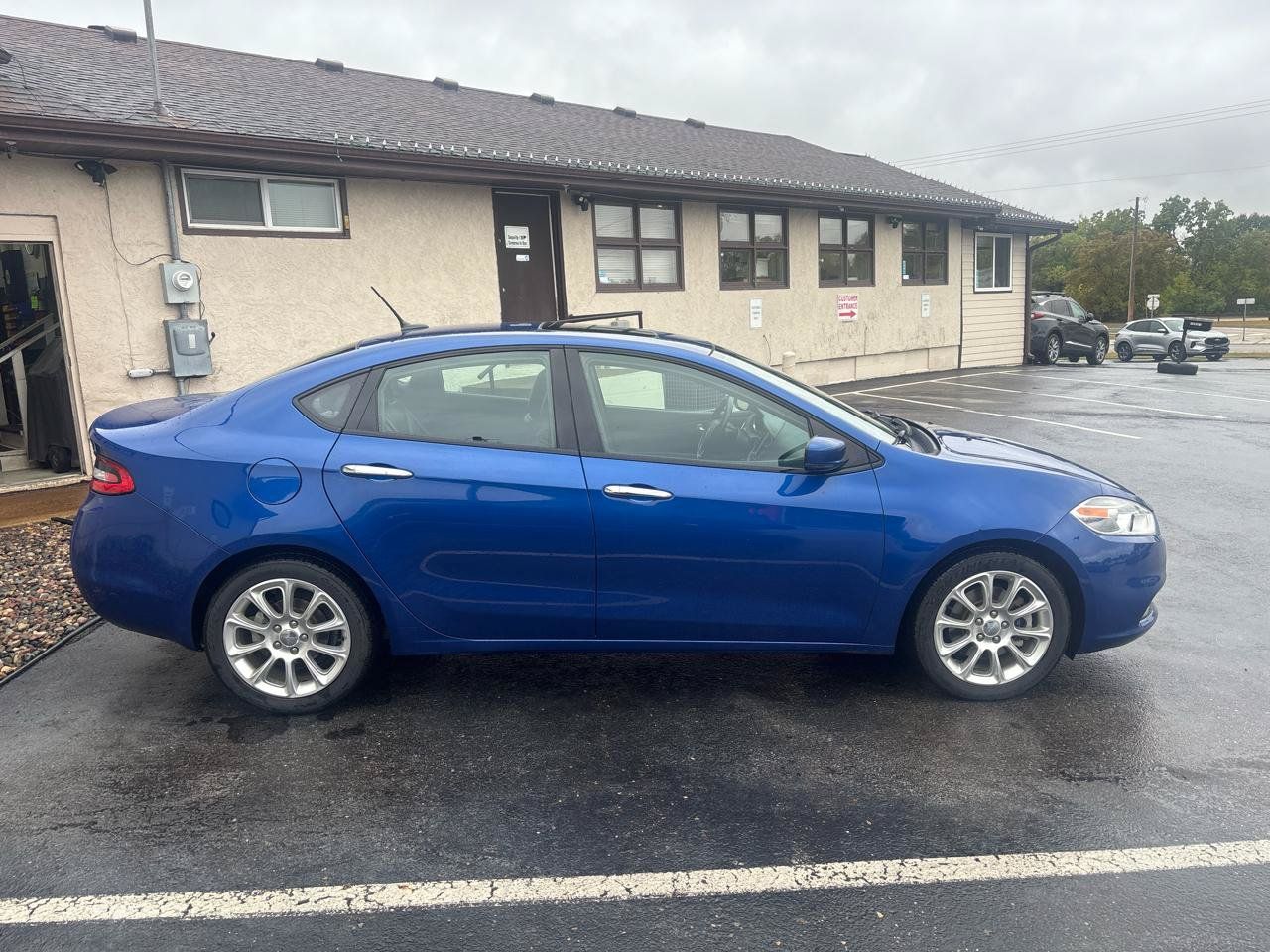 Used 2013 Dodge Dart Limited w/ Limited Special Edition Group FWD image 2