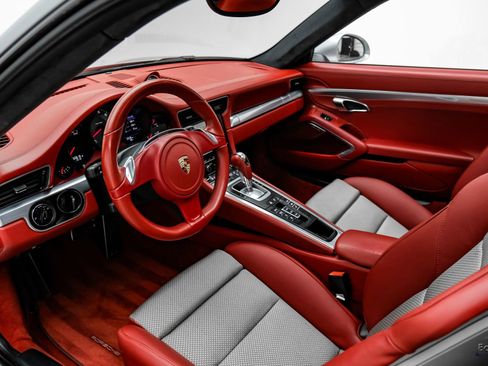 Used 2012 Porsche 911 Carrera S RWD image 3