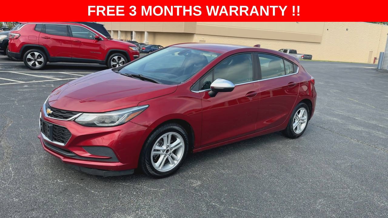Used 2017 Chevrolet Cruze LT FWD image 4
