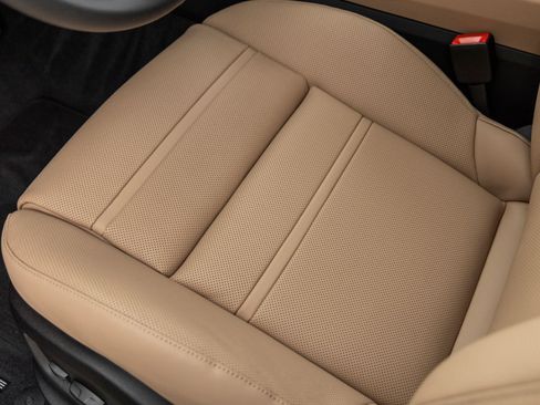 Certified 2026 Porsche Cayenne Coupe AWD/4WD image 23