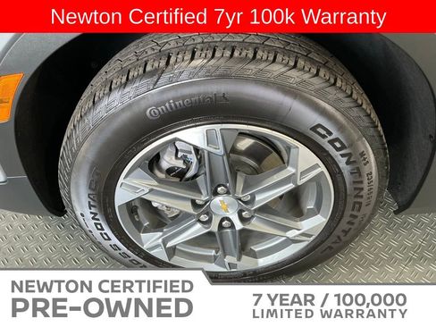 Used 2025 Chevrolet Blazer LT FWD image 45