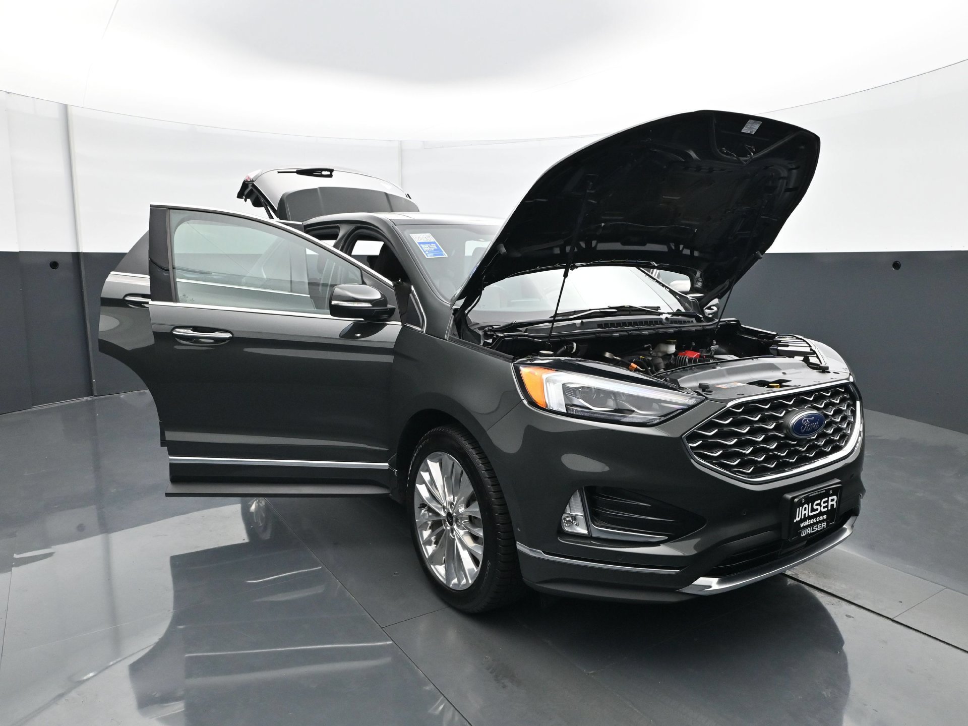 Used 2022 Ford Edge Titanium w/ Equipment Group 301A AWD/4WD image 40
