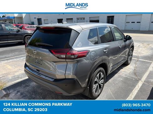 Used 2023 Nissan Rogue SV FWD image 4