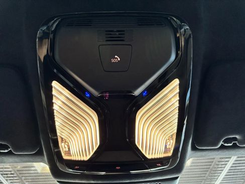 Used 2023 BMW M5 image 39